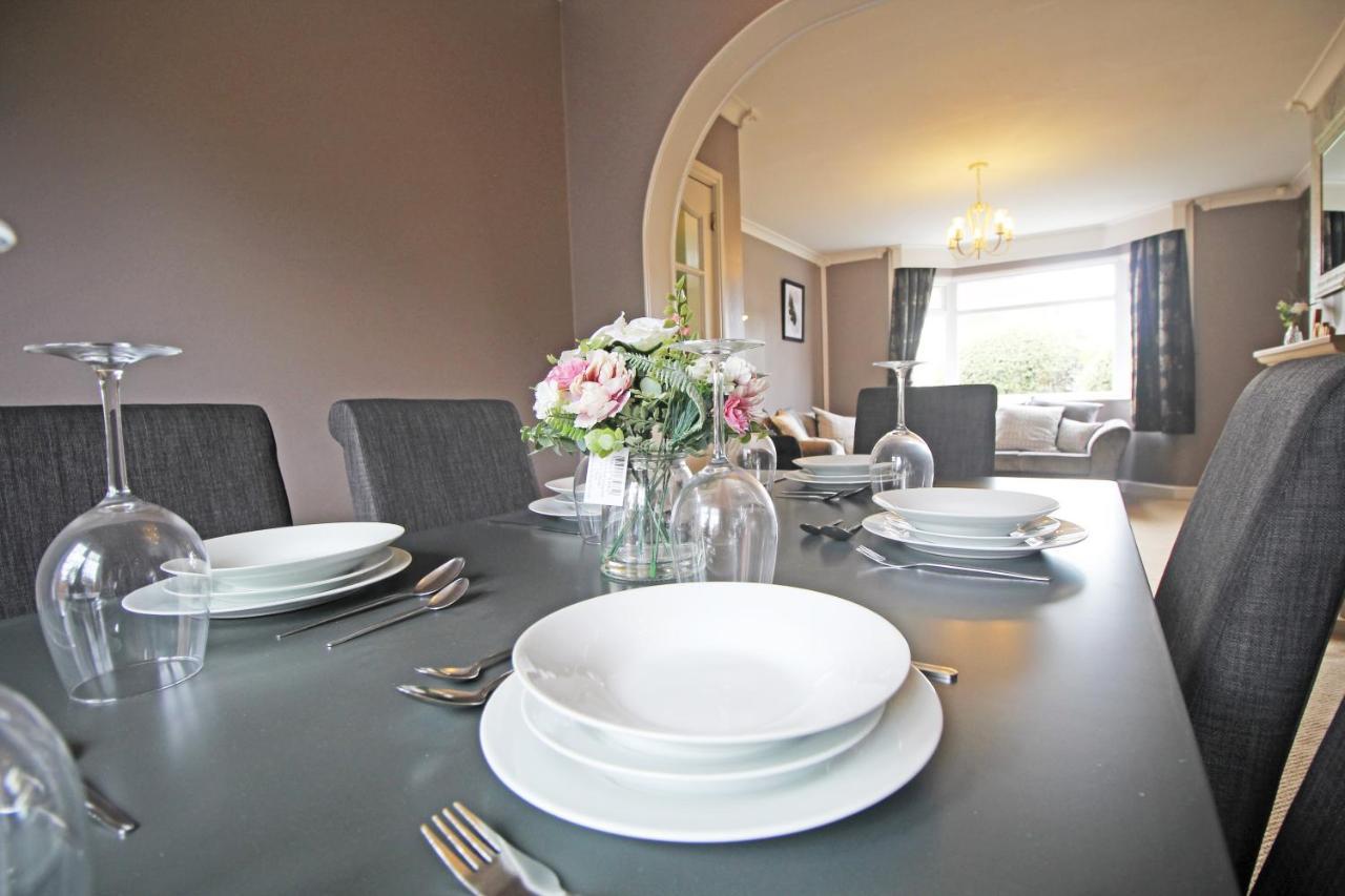 Queens Road - Luxury Spacious Home In Chester Christleton Eksteriør billede