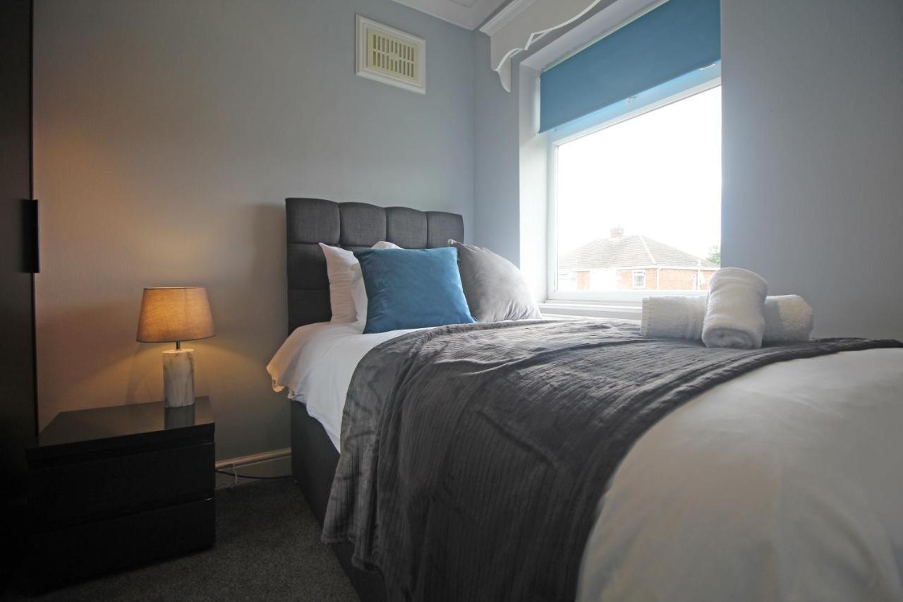 Queens Road - Luxury Spacious Home In Chester Christleton Eksteriør billede
