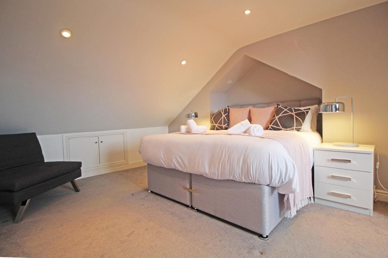 Queens Road - Luxury Spacious Home In Chester Christleton Eksteriør billede